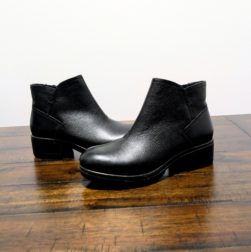 Salvia Chi Women’s Waterproof Dress Boots – Size 37